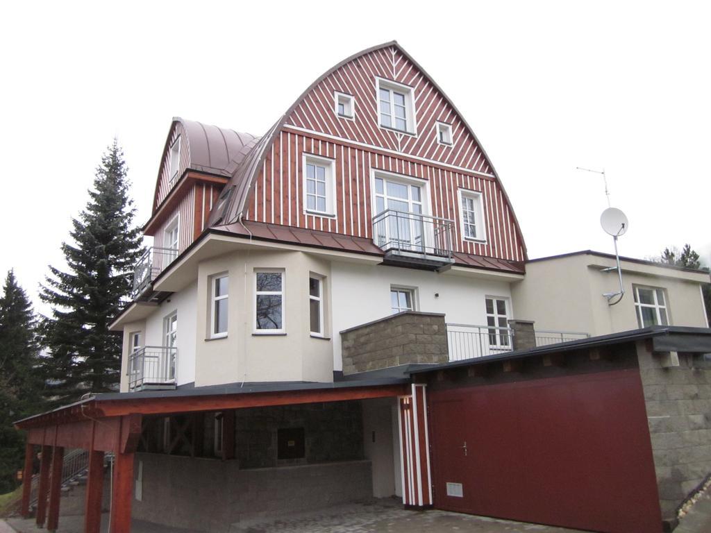 Vila Frantisek Špindlerŭv Mlýn Luaran gambar